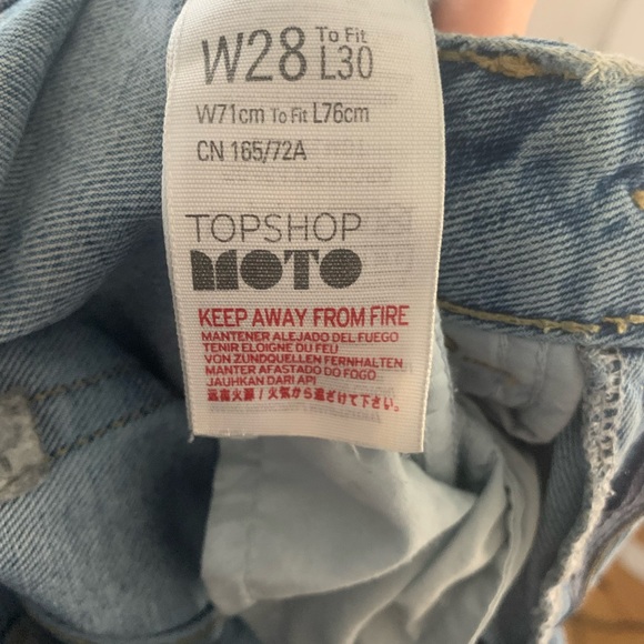 HIGHWAISTED TOP SHOP DISTRESSED JEANS - Picture 5 of 6